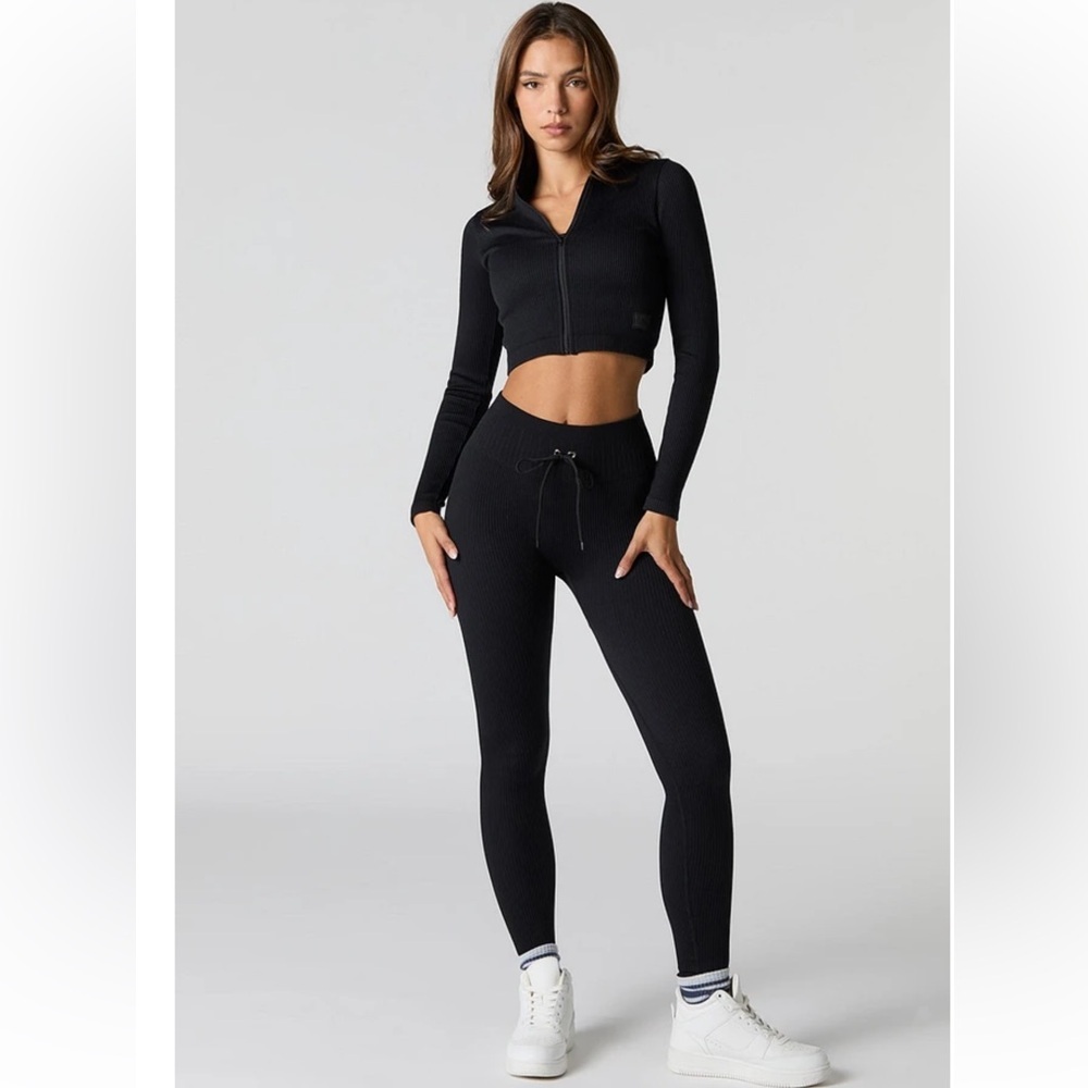 Sommer Ray seamless ribbed leggings size small